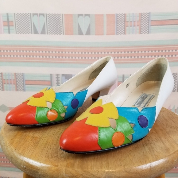 Vintage Shoes - Vintage Flower Power Pumps